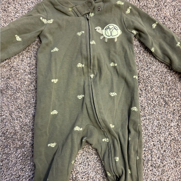 Carter’s Sleeper Set - Picture 6 of 6